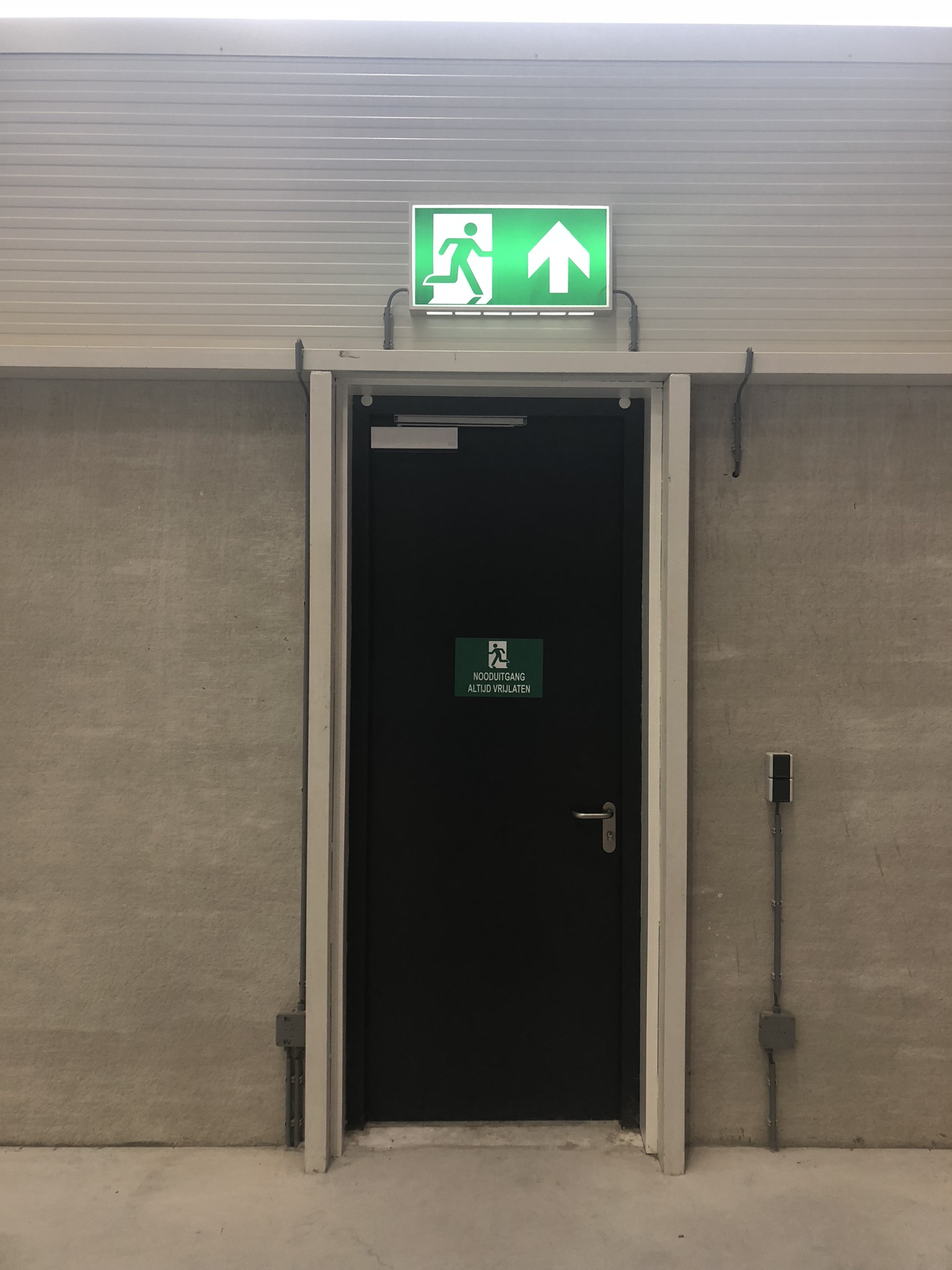 Signalisation lumineuse sur mesure - panneaux, modules LED et personnalisation complète_5