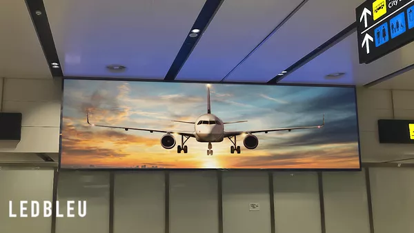 Ecran d'intérieur à dalle LED OVNI pour aéroports -SMD Pixel fin -Pitch de 1,25 mm, 1,56 mm et 1,88 mm_5