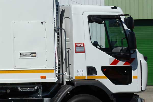 Bennes à Ordures Ménagères BOM - TORO - robuste et puissante pour conditions exigeantes_5