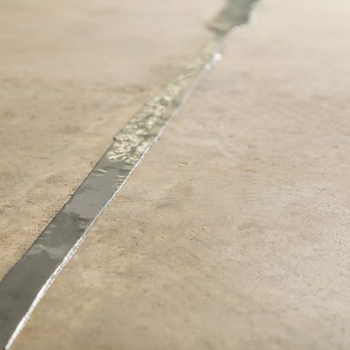 Mortier polyvalent pour joints de dilatation sur béton et revêtements