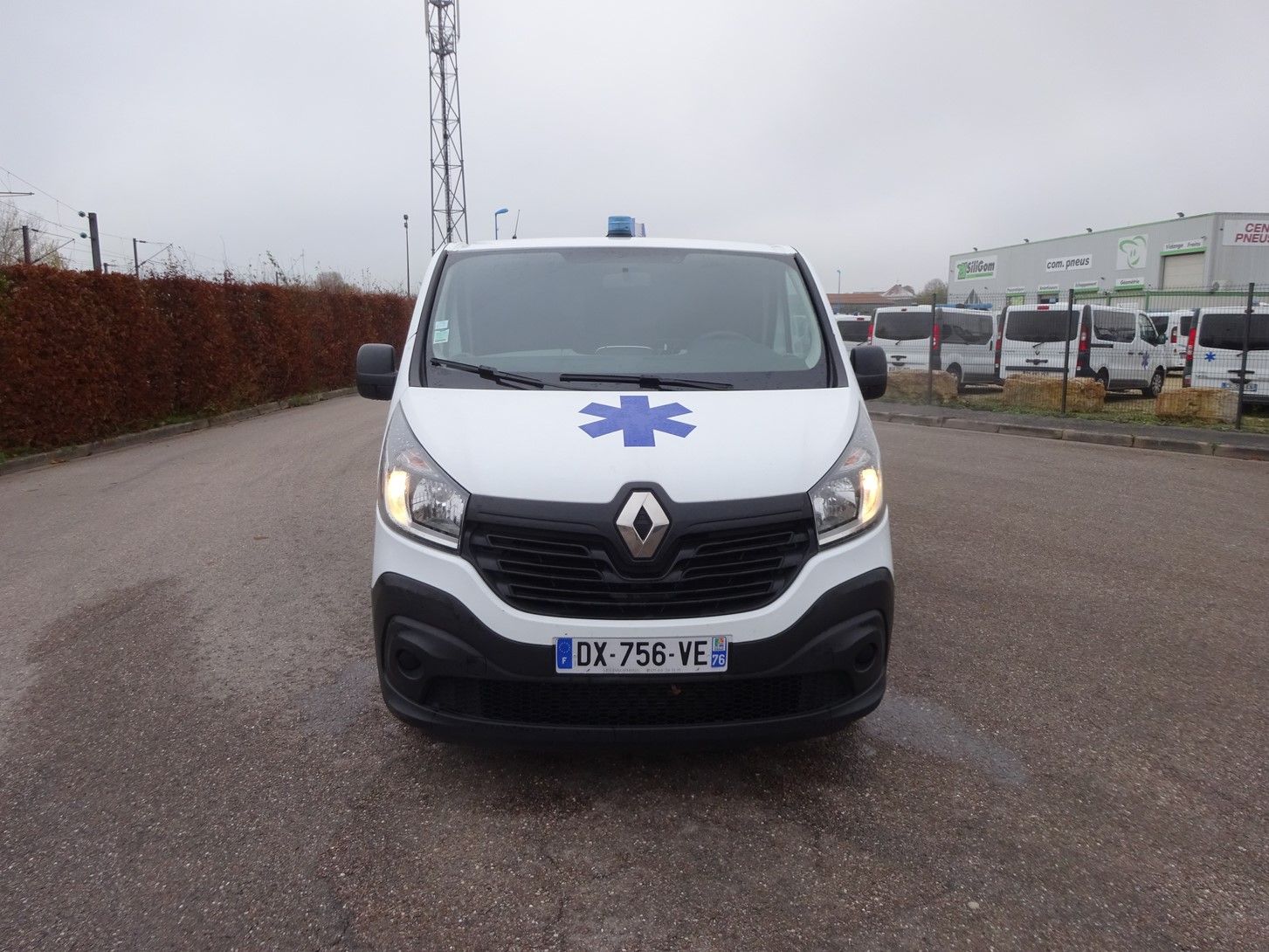 Renault trafic l1h1 ambulance_5