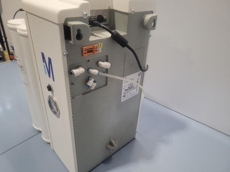 Système de purification d'eau Millipore AFS Essential 16D - ZAFS16DWW_5