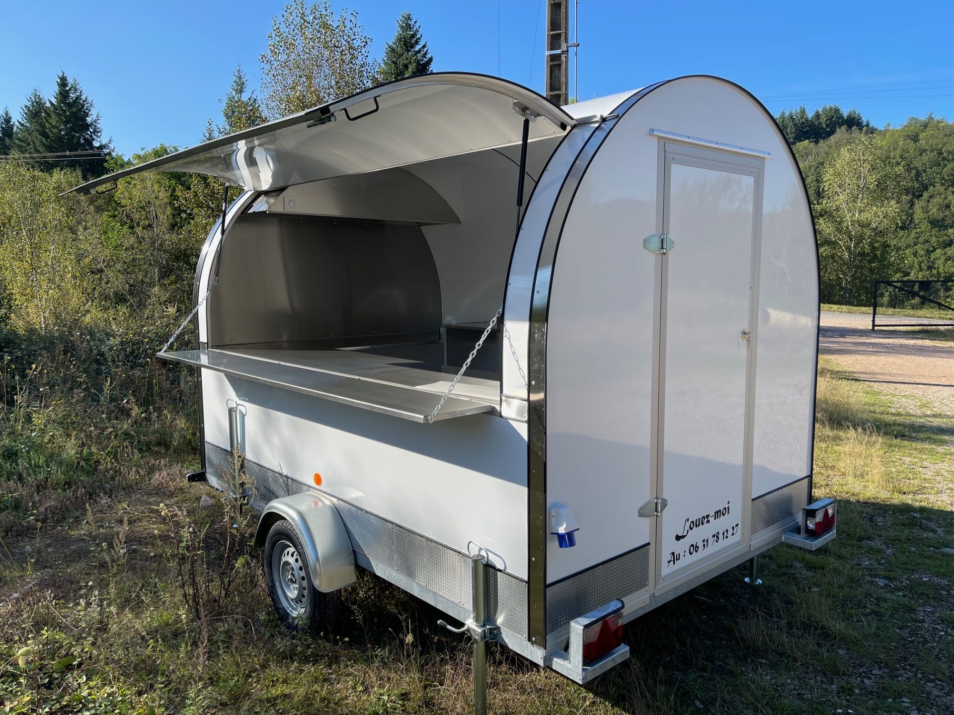 Remorque food-truck  pré équipée idéale  pour commerce ambulant mobile, sandwicherie, street food - Modèle LARGE 170/300XL_5