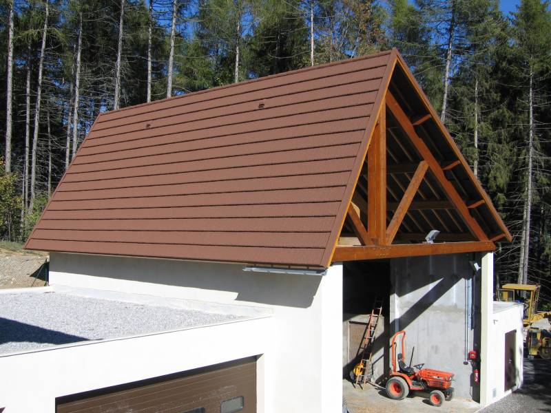 Toitures de montagne aspect traditionnel - GERARD®, METROTILE® et DECRA® - résistantes aux températures extrêmes et aux chocs_5
