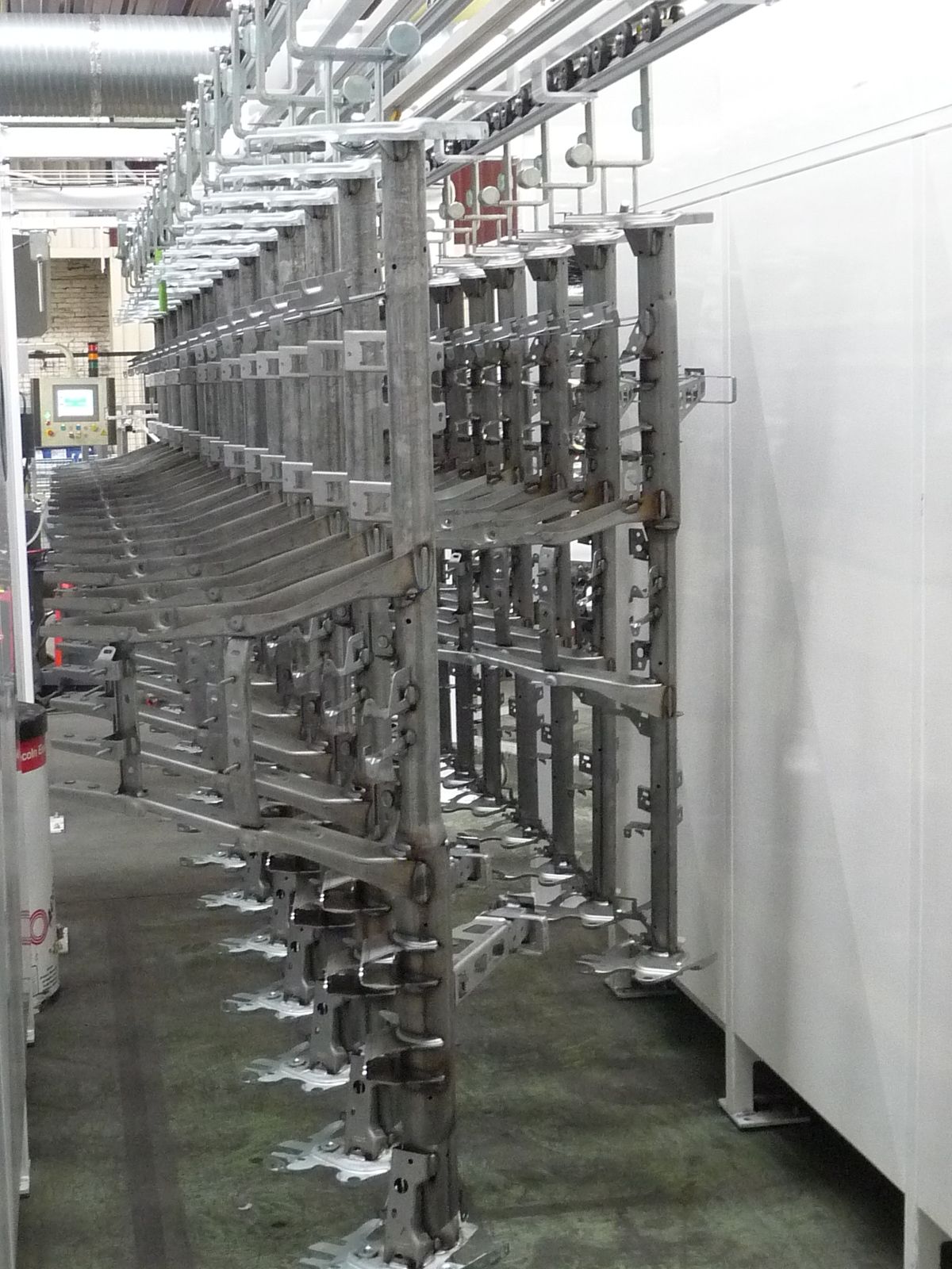 Convoyeur aérien birail à chaîne motorisé pour l?accumulation de charges - BOREAL_5