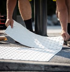 Marquage routier en peinture - Idéal pour parkings et zones industrielles - ADS Équipements_5