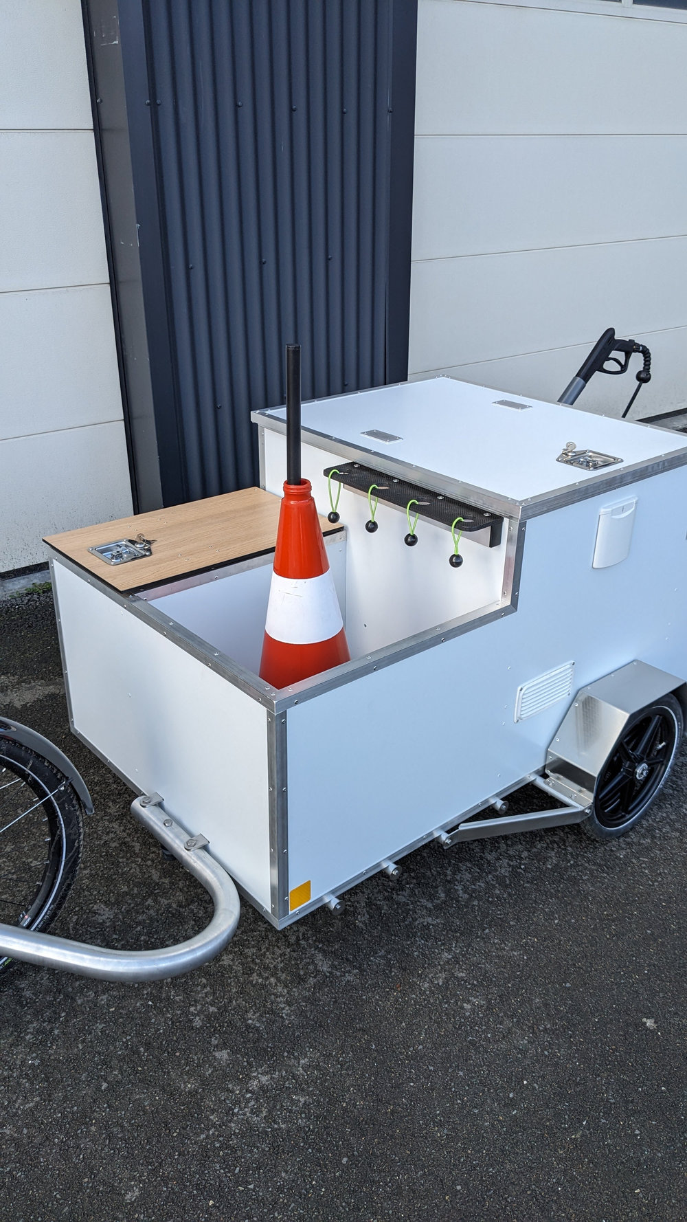 Remorque propreté urbaine pour les points d'apport volontaire de déchets_5