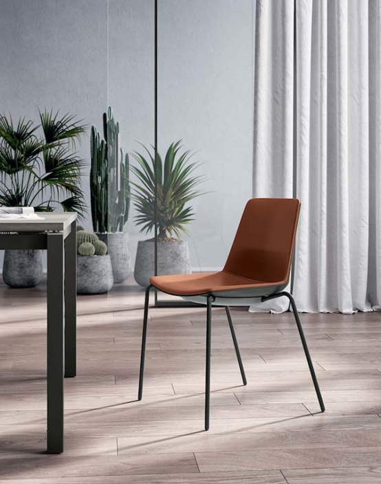 Chaise de réunion design, confortable pour un environnement de travail productif et accueillant_5