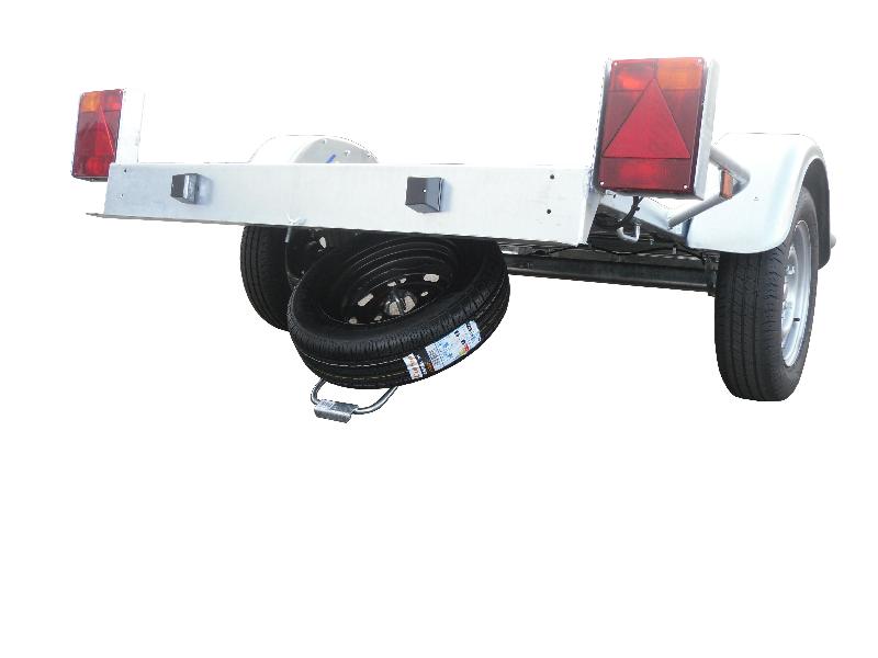 PETIT CHASSIS SEUL 178x126 PTAC 750 kg partiellement démontée_5