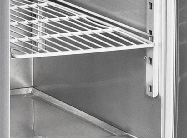 Saladette réfrigérée avec pare-haleine - 3 portes GN 1/1 | Coolhead - CRQ93A_5