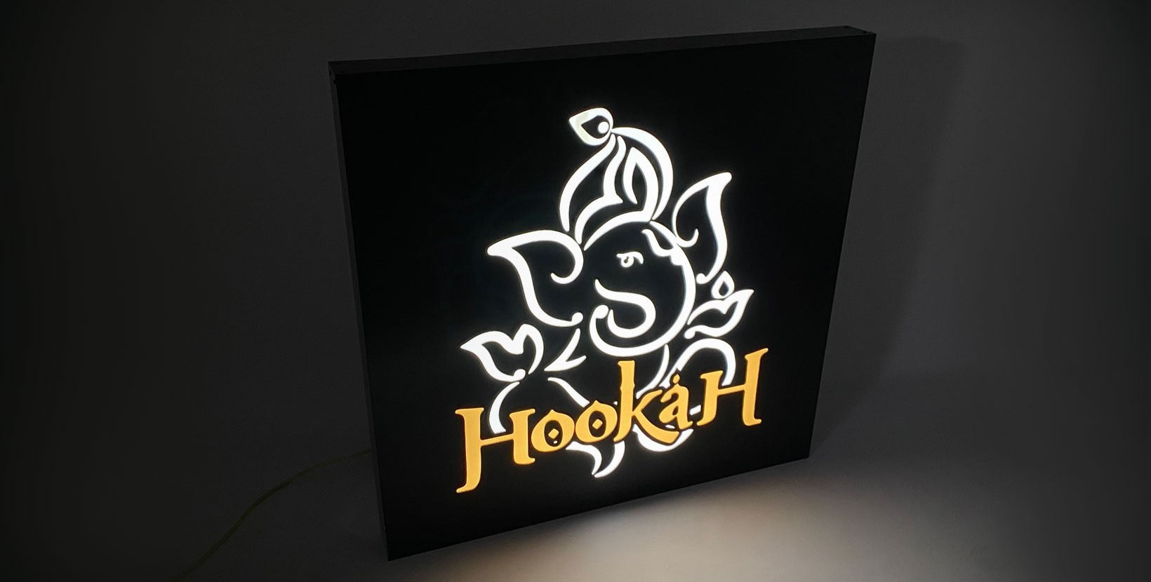 Caisson lumineux en dibond - Éclairage LED - Personnalisable avec logo ou design_5