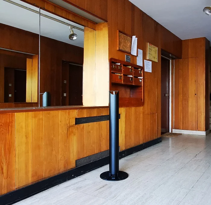 Distributeur pour gel hydroalcoolique ILONA 