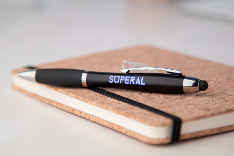 Stylo à bille stylet en plastique noir - Grip caoutchouc - LED lumineuse pour gravure - Encre bleue_5