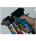 Machine de projection polyurethane hydraulique ou pneumatique avec des débits de 4kg/min à 14kg/min selon l'application_5