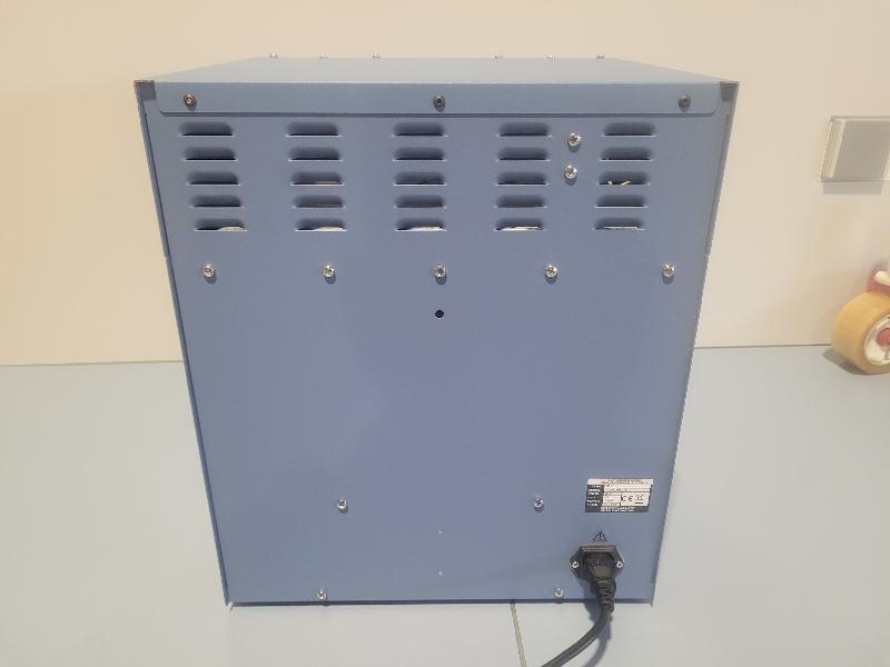 Agitateur incubateur STUART SI505 pour microplaques_5