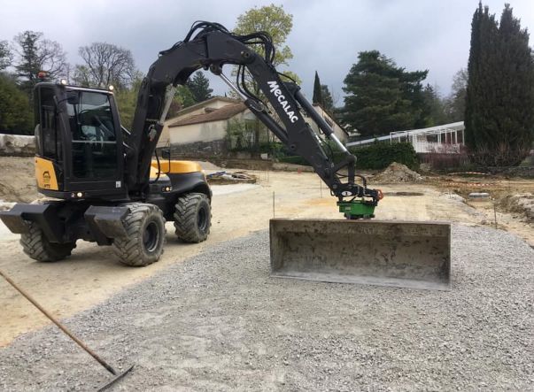 Roto-one avec rotator conçu par HKS