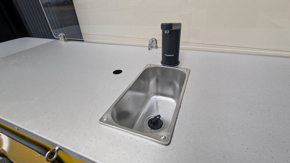 Cuisine mobile polyvalent et durable pour des ateliers de cuisine pédagogiques ou des prestations de cuisine de rue_5