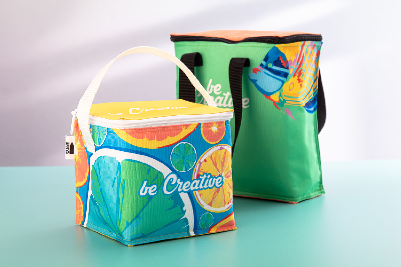Sac isotherme sur mesure - polyester RPET 600D - doublé aluminium - pour 4 cannettes 0,33 L_5