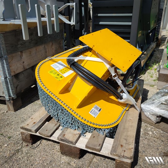 Dessoucheuse hydraulique ORSI - Compatible mini-pelles, chargeuses et tractopelles de 1.5 à 13 tonnes - Disque de 400 à 540 mm_5