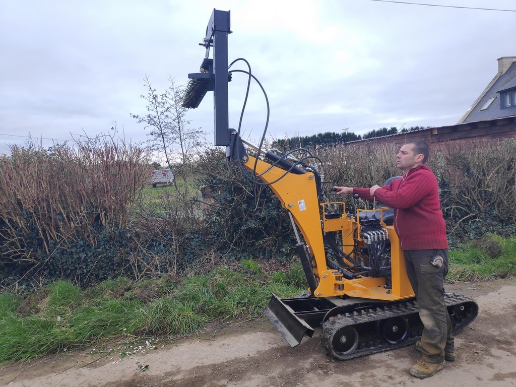 Taille haie hydraulique pour mini pelle - hho_5