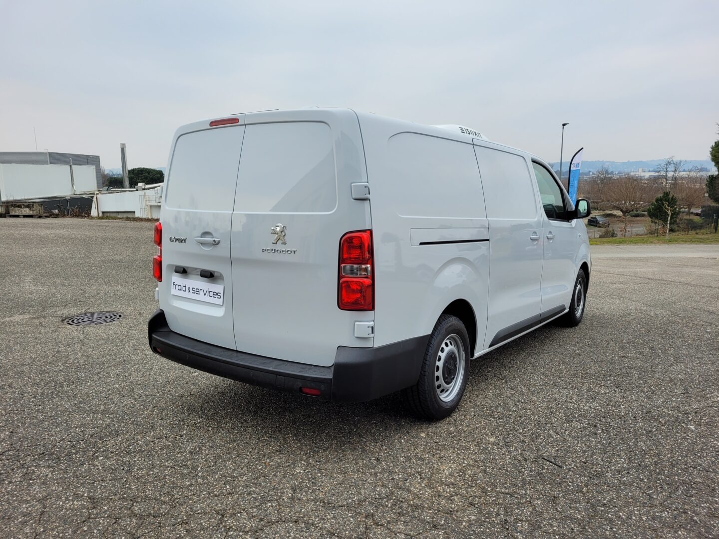 Véhicule frigorifique Peugeot - XL 2,0L HDi 145ch BVA - Puissance 145kW - Groupe frigorifique Thermoking V100 MAX 20_5
