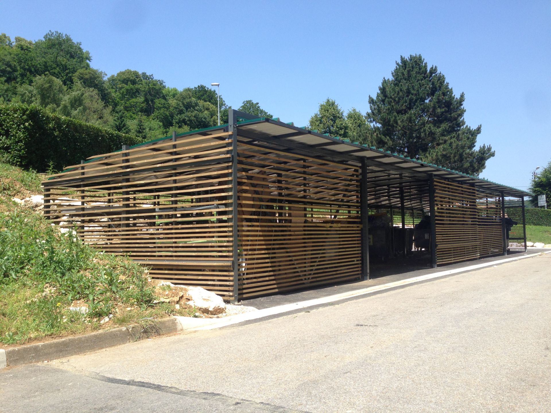 Abri poubelle, forme thion_5