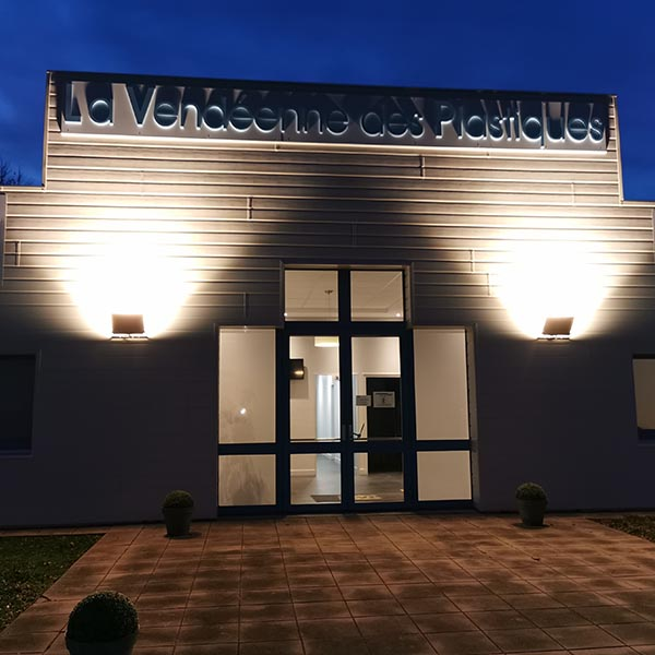 Service de relamping LED  pour un éclairage économique de meilleure qualité - Up to led_5