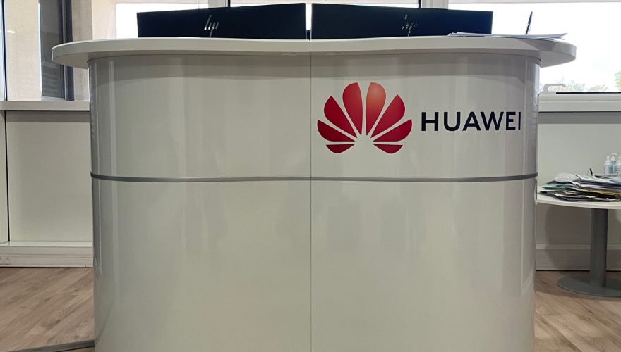 Aménagement de stand - Conception personnalisée avec matériaux de qualité et mise en place professionnelle_5