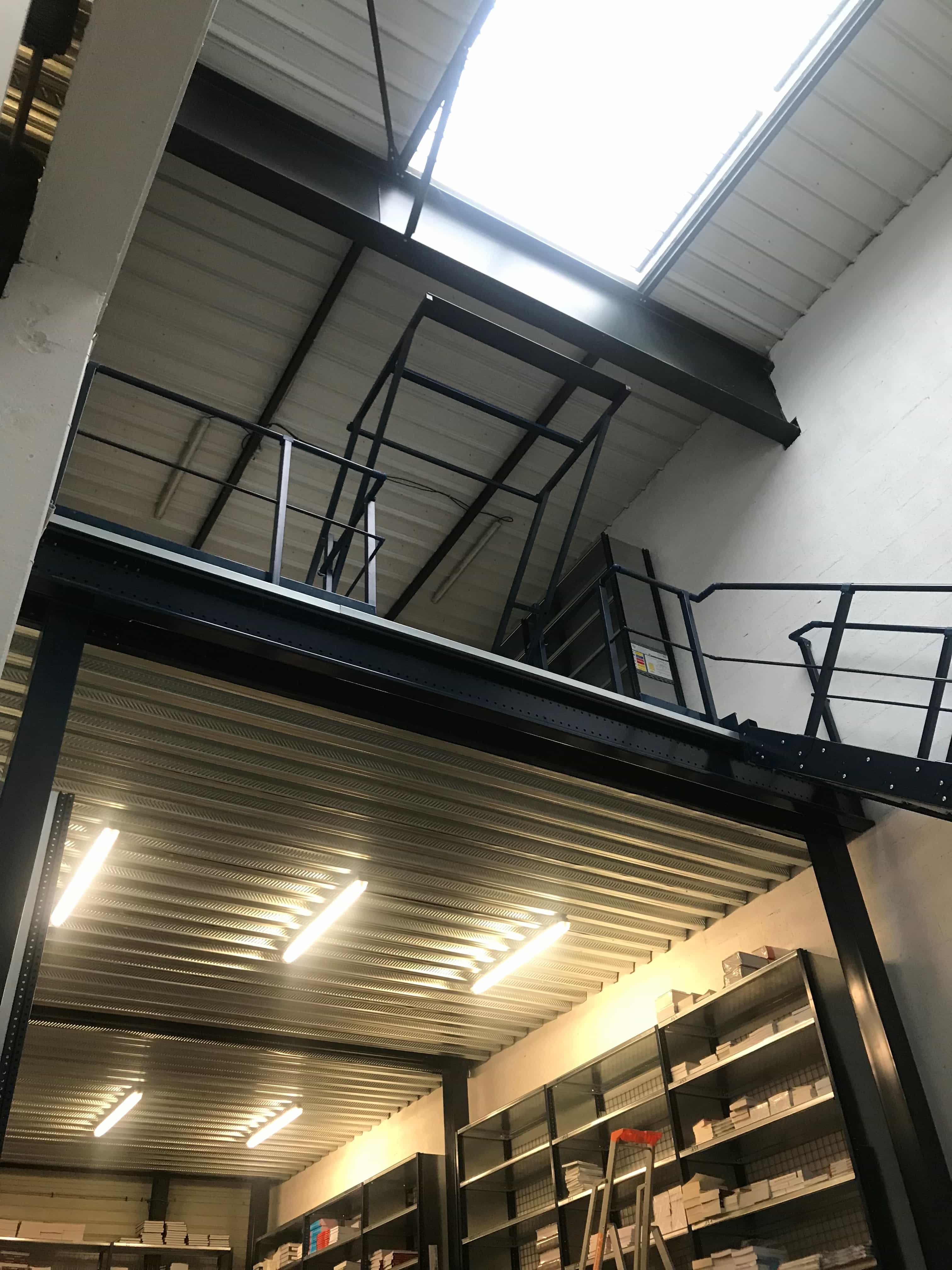 Escalier droit en acier_5