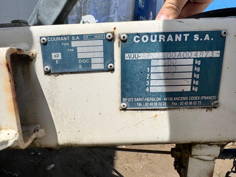 Courant RFLG400 Cabane de chantier sur roues_5