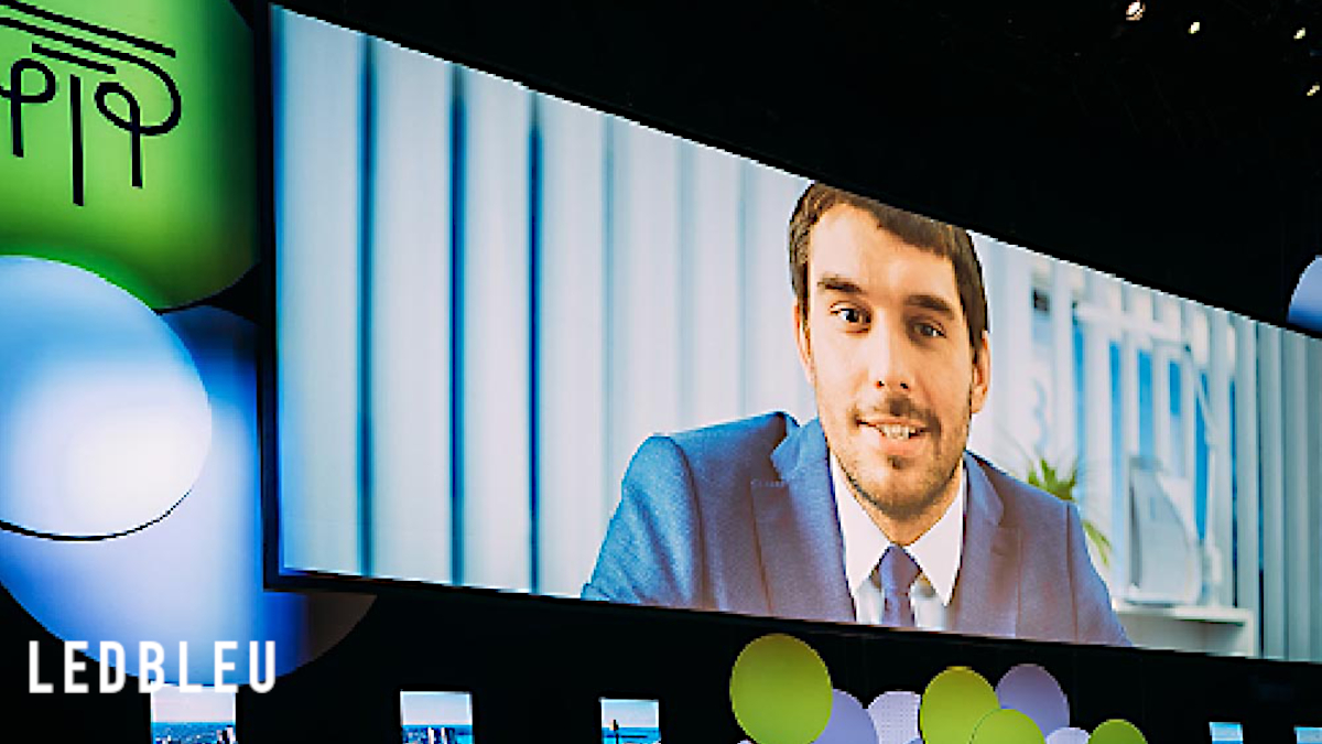 Ecran d'intérieur LED PANTHERE pour salon professionnel, foire et expo - COB 2K - Pack - 108