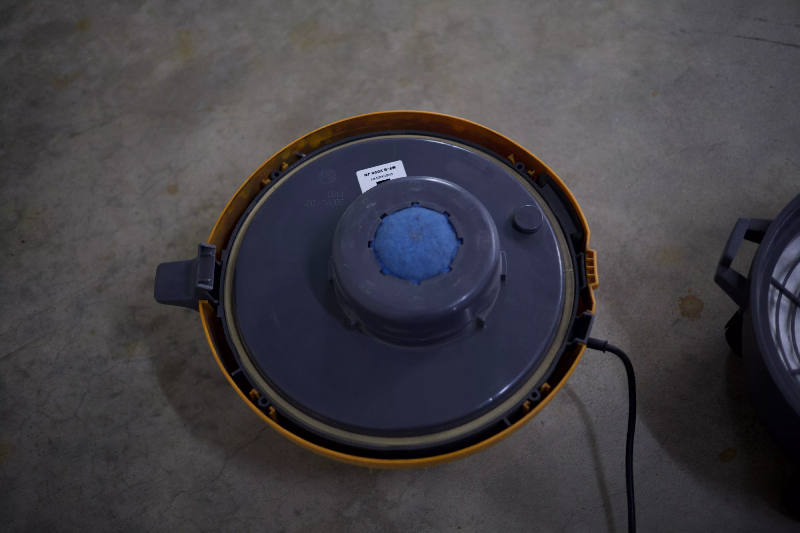 TASKI Baby Bora - Aspirateur professionnel compact - Machine révisée_5