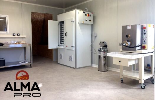 Machine à pâtes adaptée aux petits ateliers de production