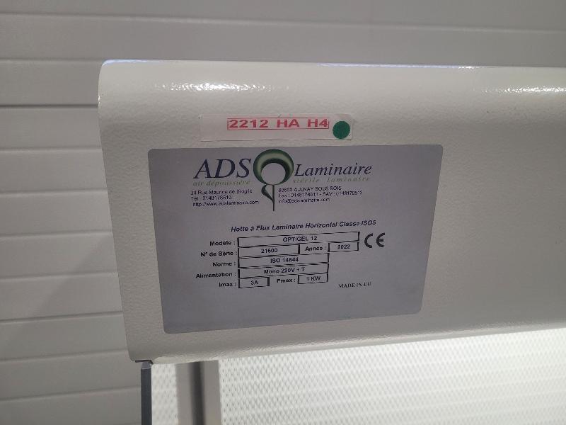 Hotte conforme aux normes ISO pour protection en milieu stérile