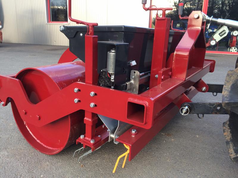 Rouleau Engazonneur 120 cm + Semoir Meynie - Largeur 130 cm, 300 kg, 170 L - Outil Micro-tracteur_5