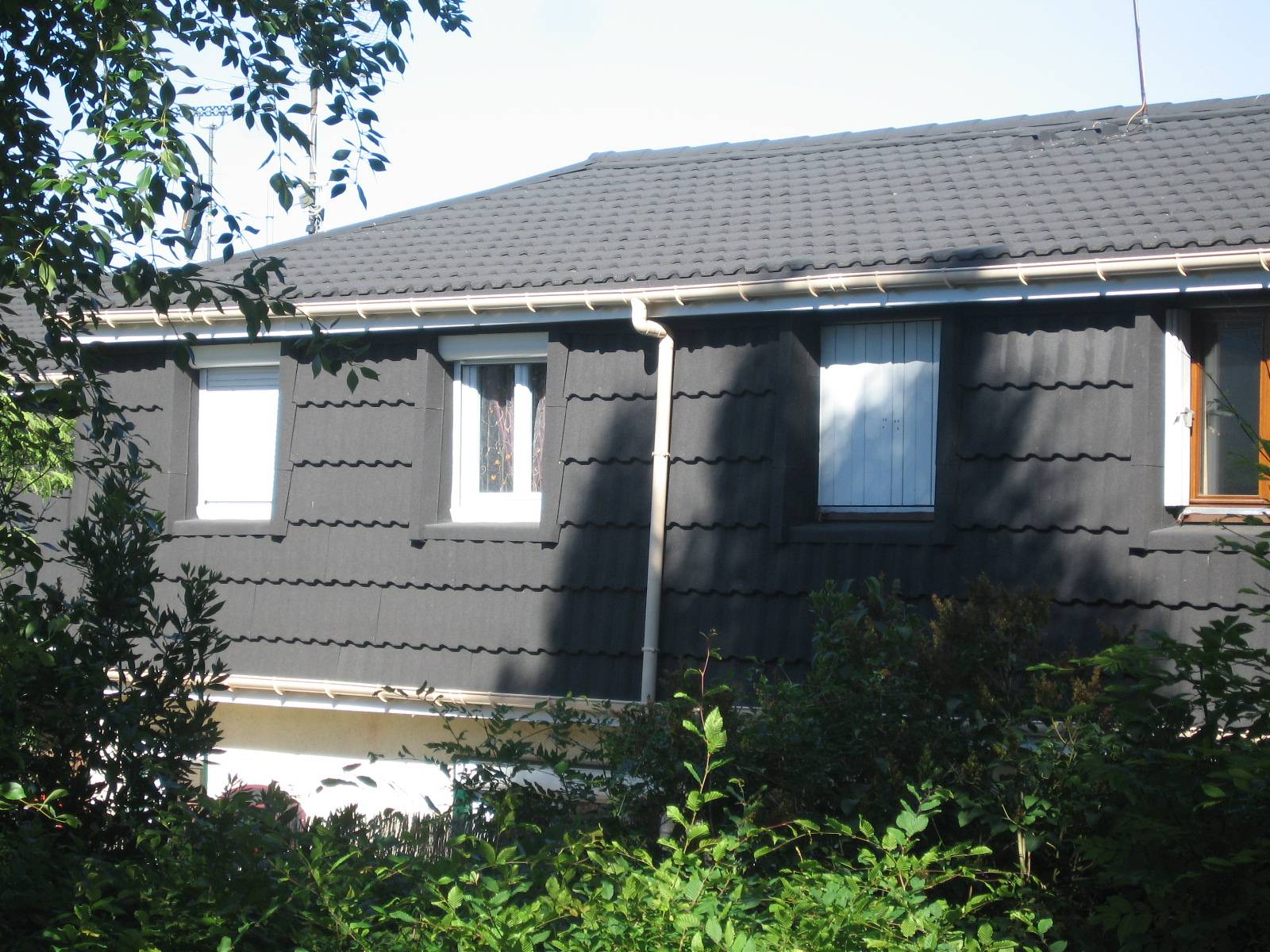 Tuile métallique modèle galbé double romane - Résistant aux charges de neige, de glace - GERARD® MILANO_5