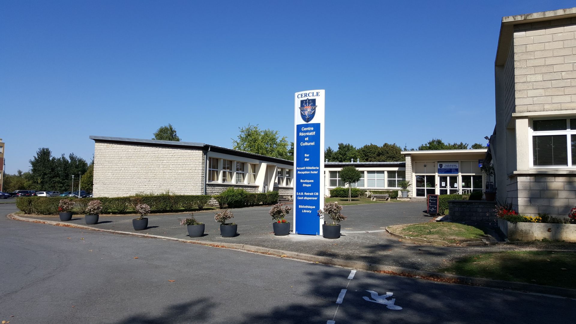 Tablette et totem - Fabrication et installation de signalétique, enseignes et totems personnalisés_5