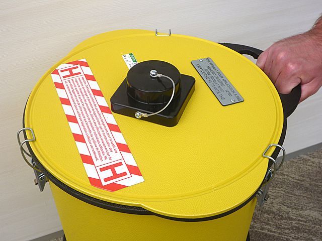 Aspirateur amiante compact et performant