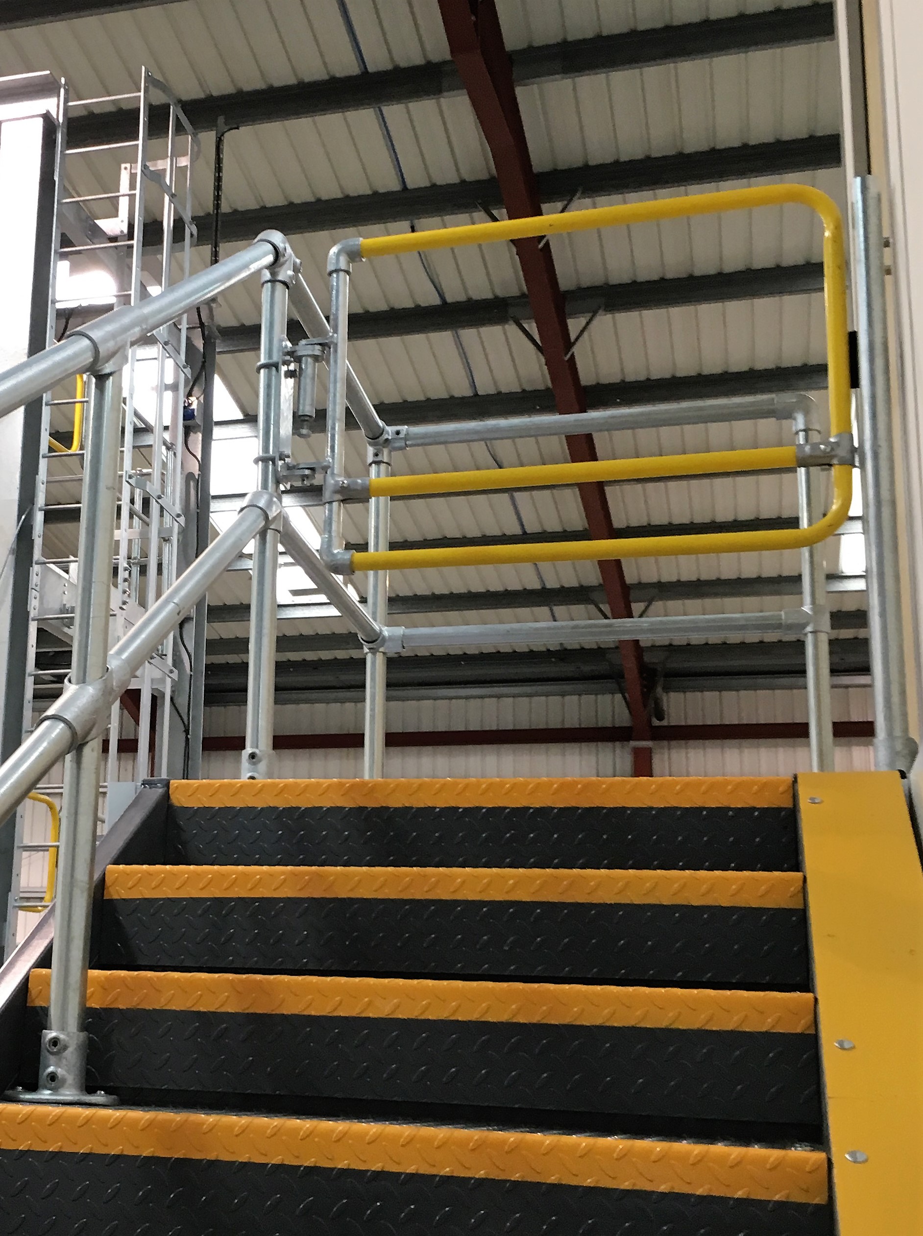 Portillon de sécurité autofermant_5