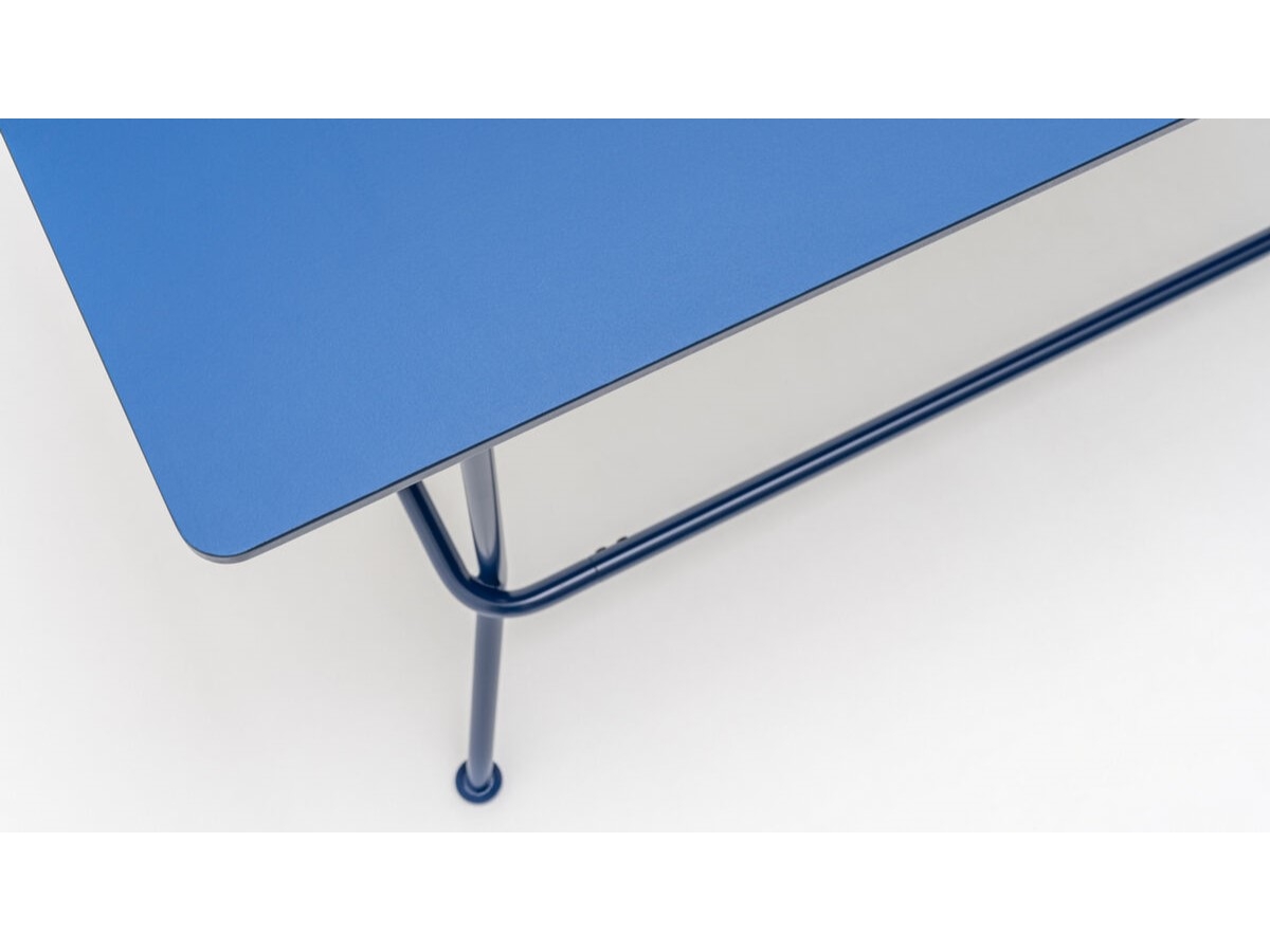 Table haute design NEW SCHOOL - polyvalente et élégante pour bureaux, salles de détente, restauration et halls d'accueil_5