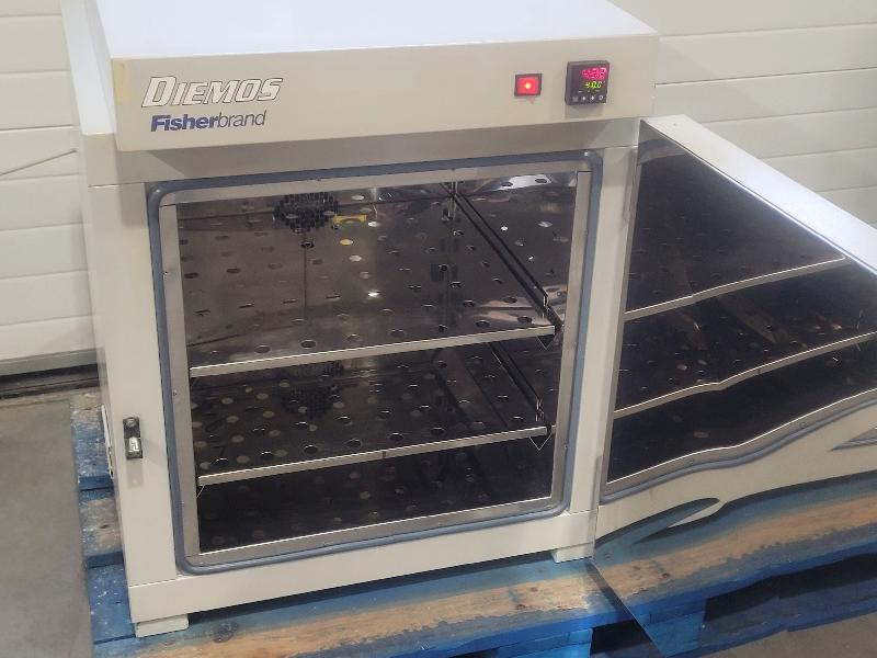 Etuve / incubateur universel FISHER SCIENTIFIC AU125 / 200 °C / 125 Litres_5