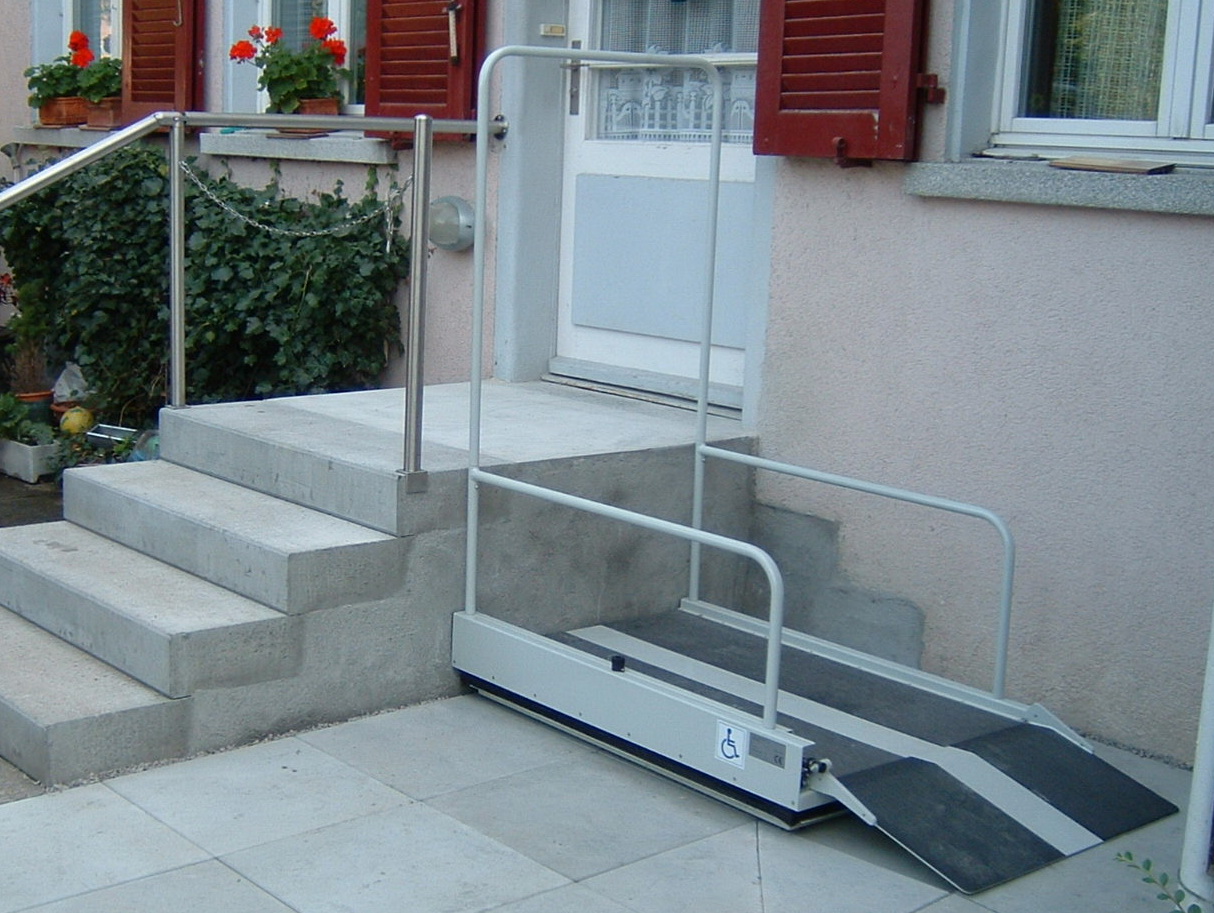 Élévateur mobile Minilift 2 - course 83 cm - capacité 300 kg - options garde-corps et accès ERP_5