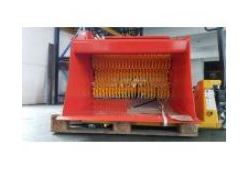 Godet cribleur léger et silencieux - simple à manier, rentable et adaptable pour pelles 1t5 à 4t - Starter Lloyd_5