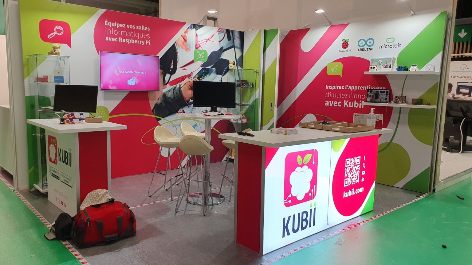 Stand modulaire et personnalisable en profilé aluminium - flexible et économique_5