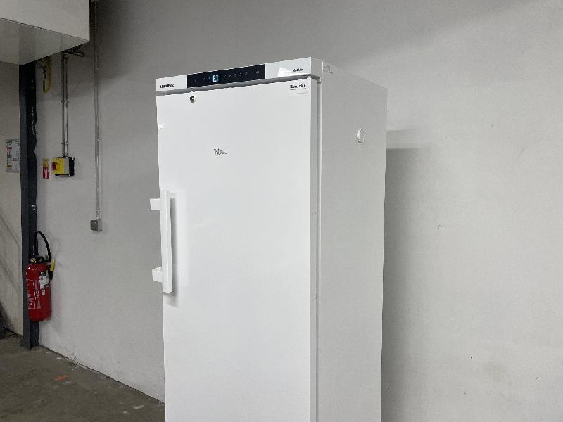 Armoire laboratoire positive Liebherr LFKV3910_5