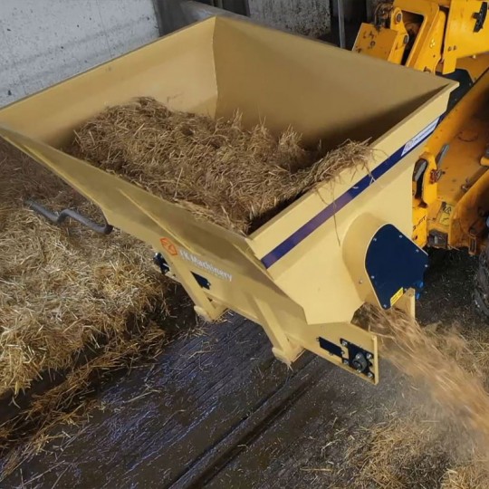 Godet épandeur - Trémie distributrice avec vitesse réglable - Compatible tracteur, chargeuse et télescopique_5