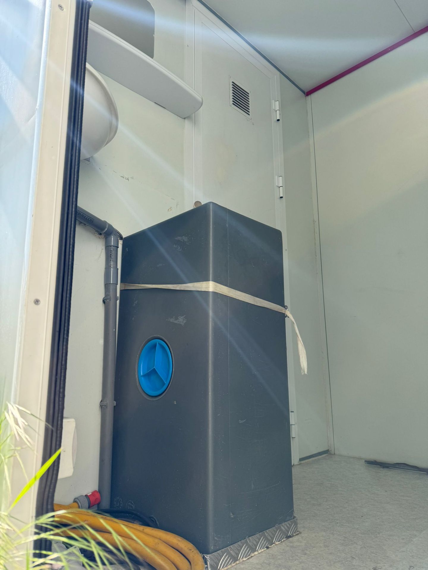 Abri de décontamination amiante - occasion en bon état - 7500€ HT_5