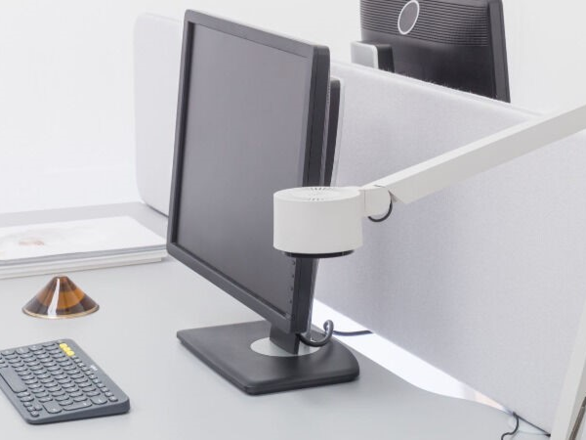 Bureau bench OGI W - style raffiné et minimaliste avec pieds en bois de frêne naturel_5