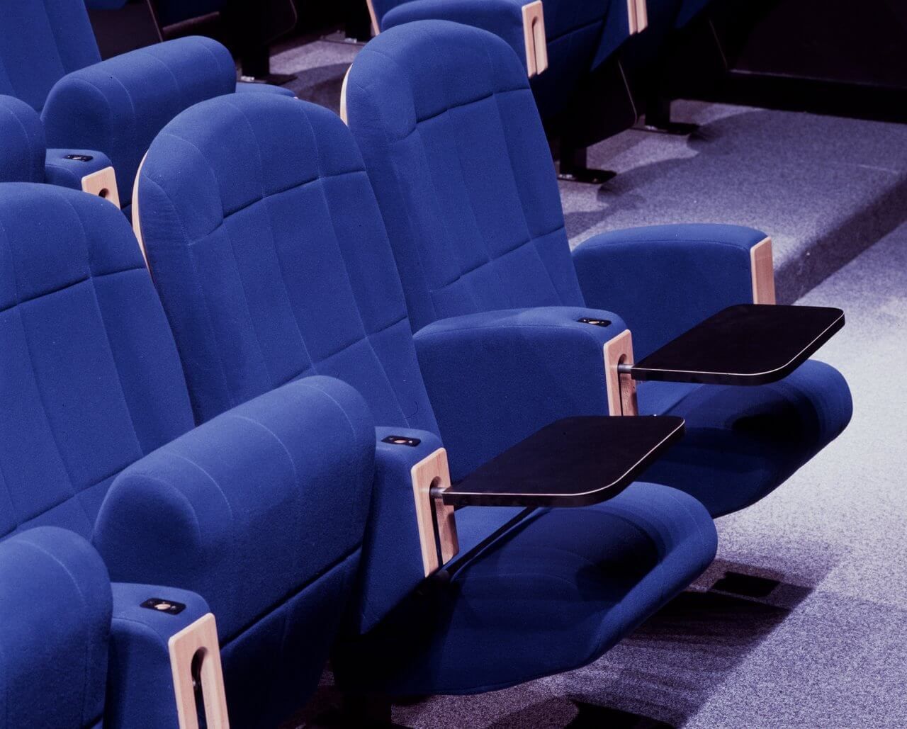 Fauteuil de conférence avec table filante rétractable - Kleslo_5