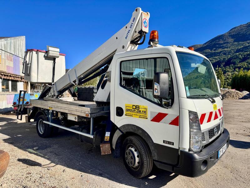 Nissan Cabstar 35.12 NT400_5